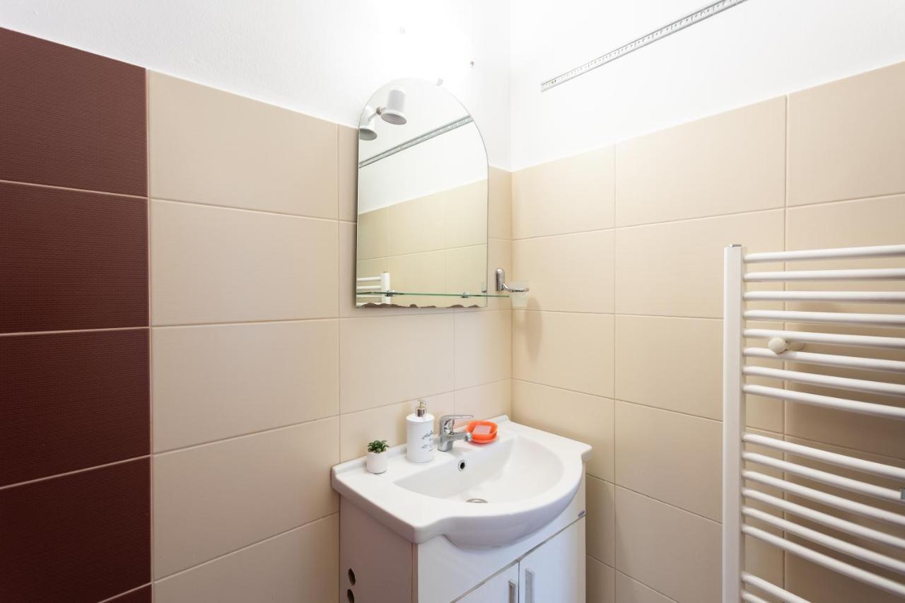 Central Apartment Тыргу-Муреш Экстерьер фото